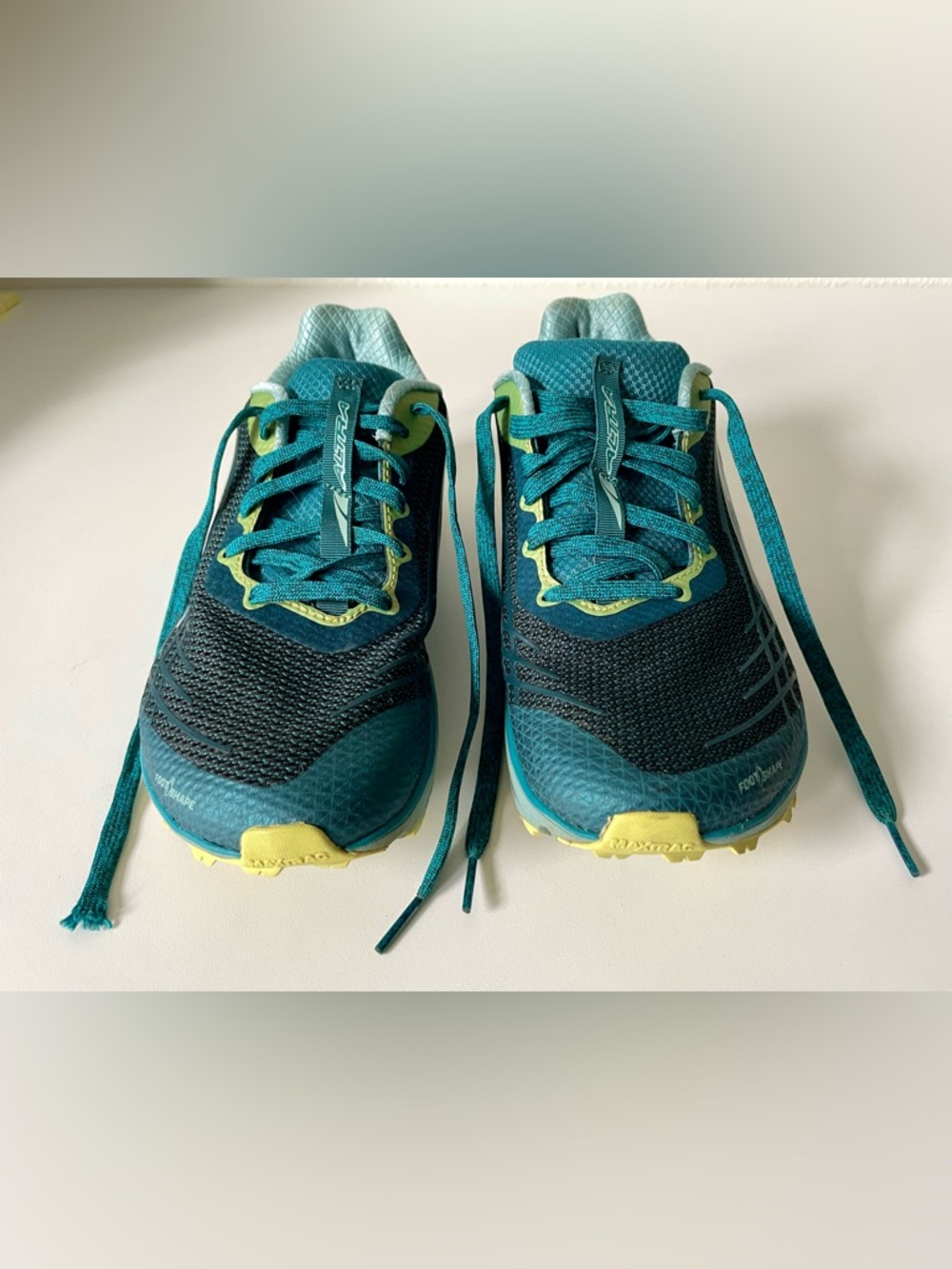 Altra Women's Timp 2 Teal and Yellow Trail Running Shoes Sz 9 - Picture 8 of 8